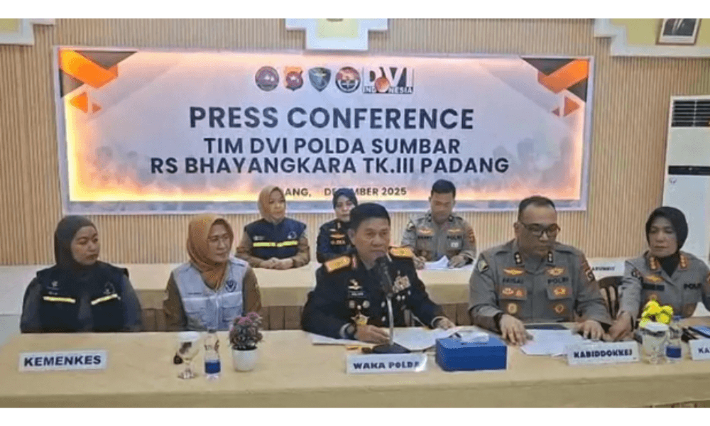 Enam Korban Bencana di Sumbar Berhasil Diidentifikasi Tim DVI Polri Lewat Tes DNA