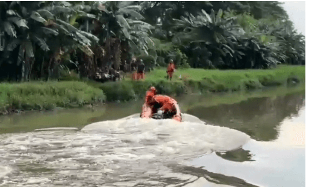 Seorang Anak Tenggelam di Kanal Banjir Timur Pulogebang Saat Bermain di Atas Styrofoam