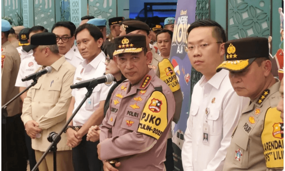Kapolri Minta Personel Perketat Pengawasan Penumpang Kereta Selama Libur Nataru 2025/2026