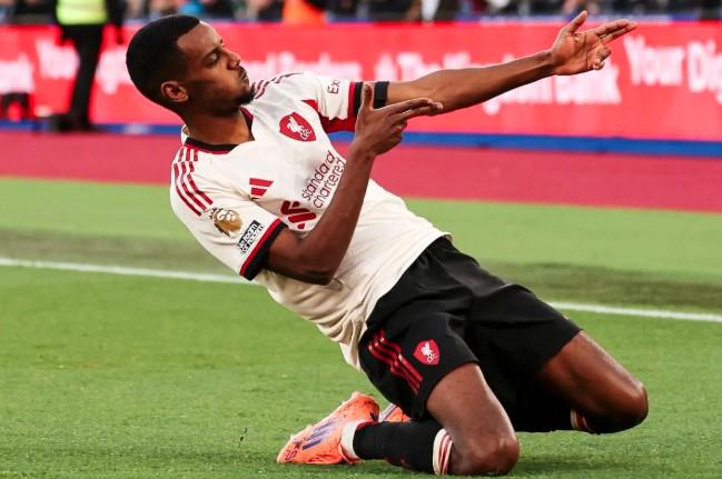 Alexander Isak Cedera Parah, Absen Beberapa Waktu dan Liverpool Kehilangan Lini Serang