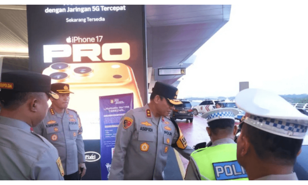 Jelang Natal dan Tahun Baru, Kapolda Metro Jaya Tinjau Pengamanan di Bandara Soekarno-Hatta