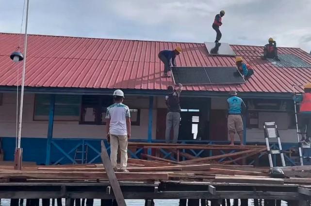 PLN Hadirkan Listrik SuperSUN di 18 Sekolah Pulau Terpencil Kepulauan Muna