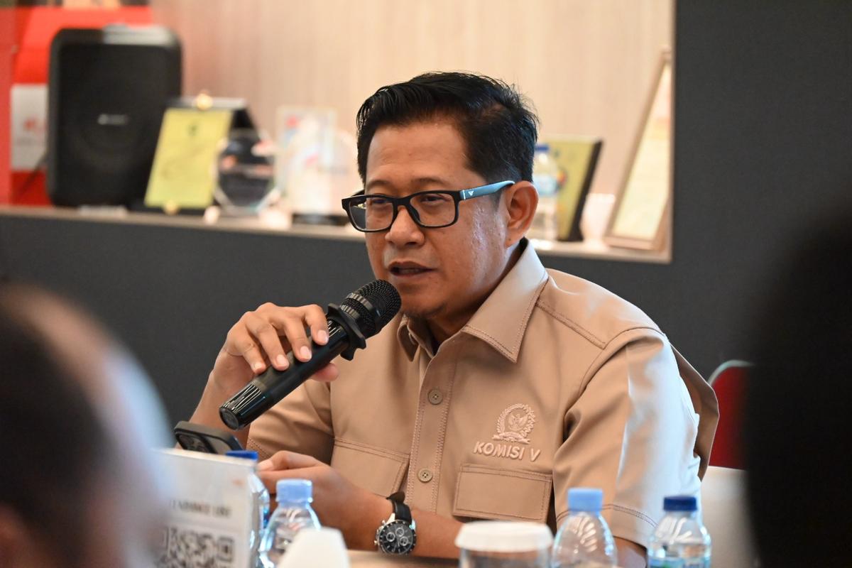 Apresiasi Kinerja Perkeretaapian saat Nataru, Sudjatmiko Dorong Integrasi Transportasi di Stasiun Bekasi