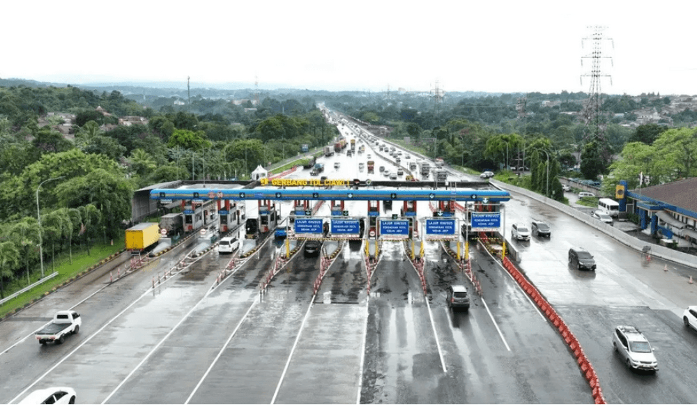 Volume Kendaraan Keluar Jabodetabek Tembus 210 Ribu Jelang Natal, Puncak dan Bandara Jadi Titik Padat