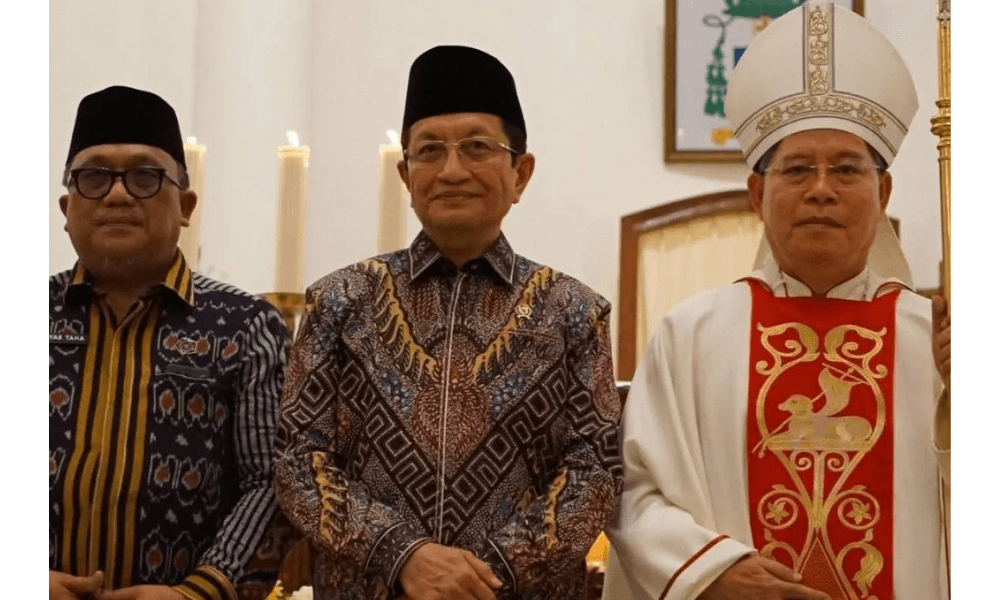 Menteri Agama Nasaruddin Umar Tinjau Perayaan Natal di Katedral Manado dan Tekankan Nilai Solidaritas Bangsa