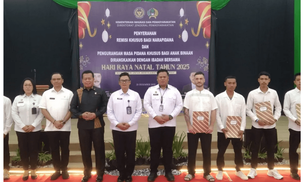 Ditjenpas Serahkan Remisi Khusus Natal 2025 kepada 312 Narapidana di Bali
