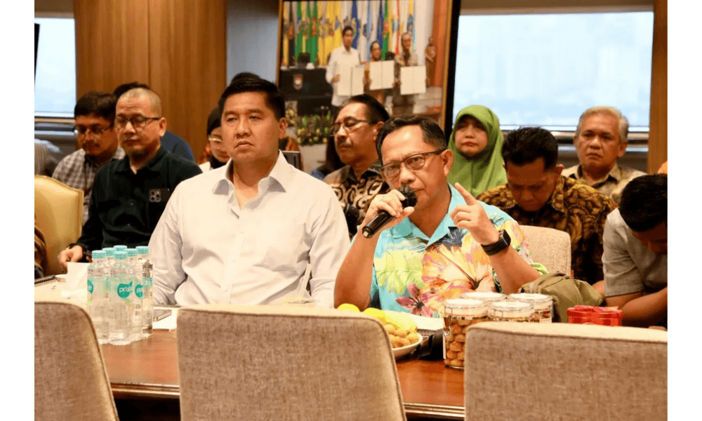 Tito Karnavian Minta Pemda Segera Siapkan Data dan Lahan Clear and Clean untuk Percepatan Huntap Pascabencana di Sumatra