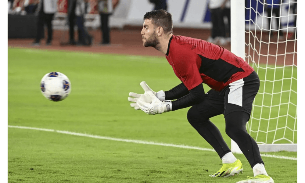 Maarten Paes Bantah Rumor Pindah ke Persib, Tegaskan Masih Bersama FC Dallas hingga 2026