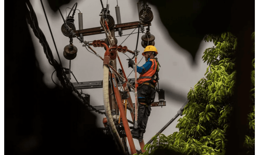 PLN Pulihkan Listrik di 184 Desa Terdampak Banjir dan Longsor di Aceh Tengah