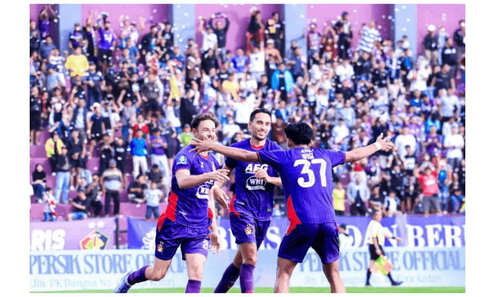 Ezra Walian Antar Persik Kalahkan Persis Solo 2-1, Laga Dihiasi Drama Injury Time