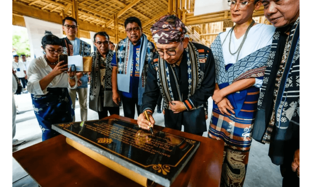 Fadli Zon Resmikan Rumah Ibu Bumi di Sumba Timur sebagai Kantong Budaya dan Pusat Wastra Lokal