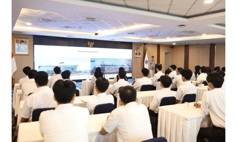 MagangHub Kemnaker 2025: Strategi Menyelamatkan Generasi Muda dari Krisis Ekonomi dan Pengangguran Struktural