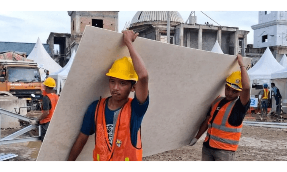 Tujuh BUMN Kerahkan 1.000 Pekerja Bangun 600 Unit Huntara di Aceh Tamiang