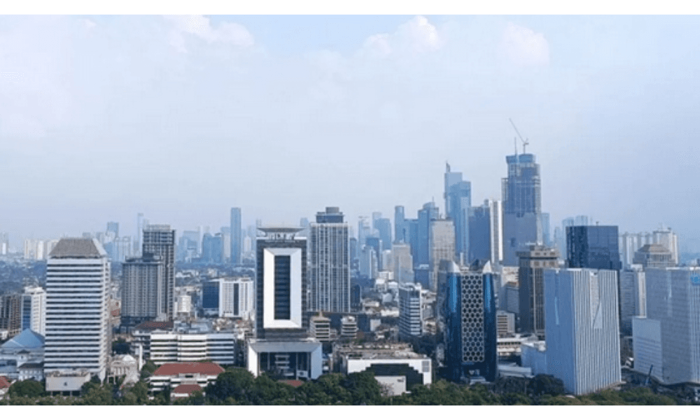 BMKG Prakirakan Hujan Ringan hingga Sedang Guyur Jakarta Sepanjang Senin