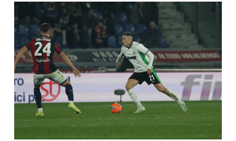 Jay Idzes Tampil Solid, Laga Bologna vs Sassuolo Berakhir Imbang 1-1