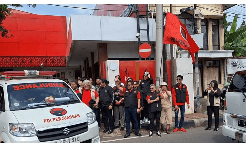 PDI Perjuangan Kirim 30 Ambulans dan 90 Tenaga Medis ke Sumatra untuk Bantu Korban Banjir
