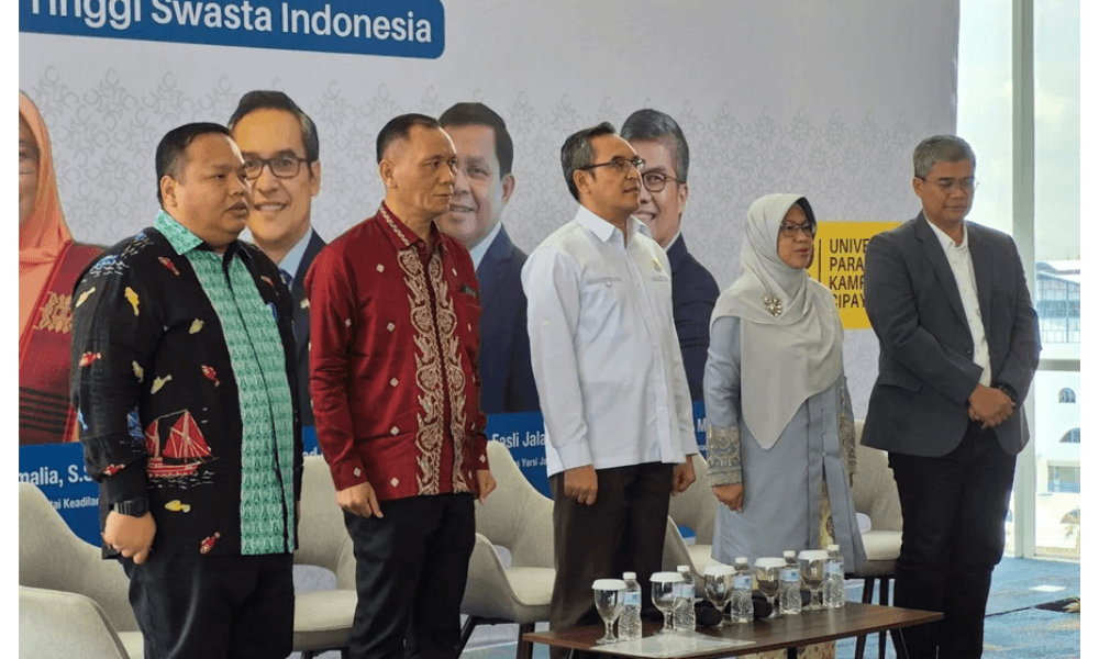 Kemdiktisaintek Dorong PTN Cari Sumber Pendapatan Lain agar UKT Bisa Ditekan