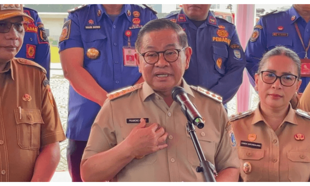 Pramono Tawarkan Pelatihan Damkar untuk Daerah Lain dan Hibahkan 14 Unit Mobil Pemadam