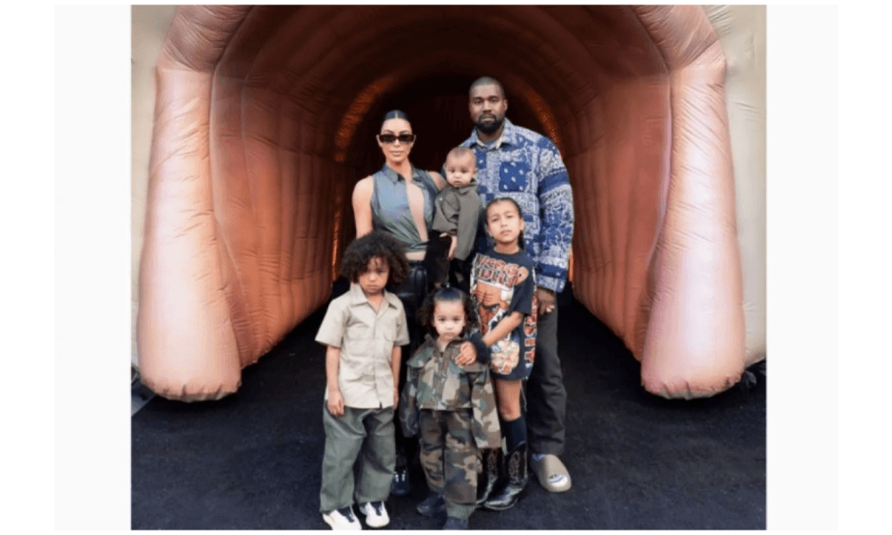 Kim Kardashian dan Kanye West Berdamai, Habiskan Natal 2025 Bersama Anak-anak