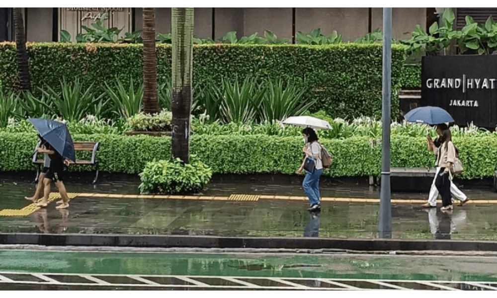 BMKG Prakirakan Hujan Ringan di Seluruh Wilayah Jakarta pada Hari Pertama Tahun 2026