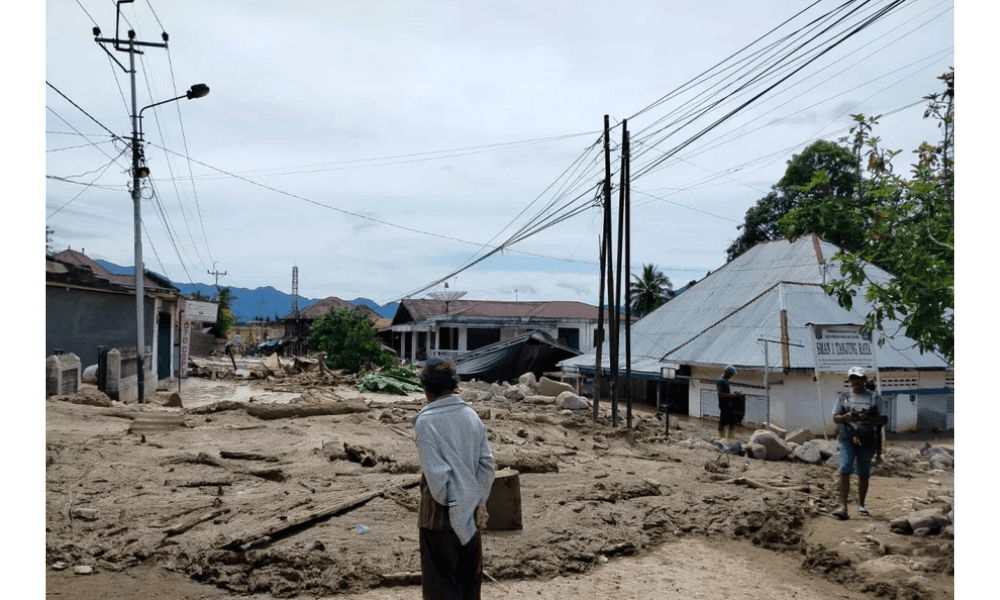 Banjir Bandang Landa Pasar Maninjau, 40 Rumah Rusak dan 200 Warga Mengungsi