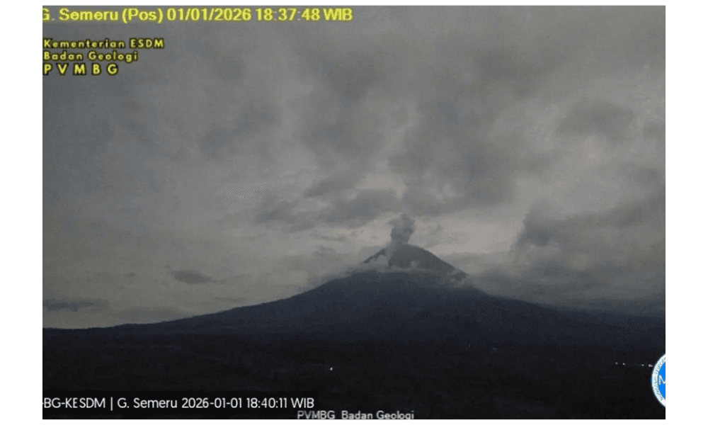 Gunung Semeru Empat Kali Erupsi di Hari Pertama 2026, Status Masih Siaga Level III