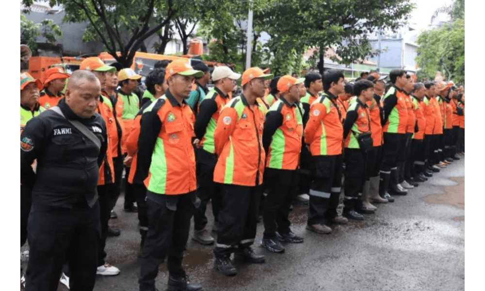 Sudin LH Pastikan Jakarta Selatan Bersih Sebelum Subuh Usai Perayaan Tahun Baru