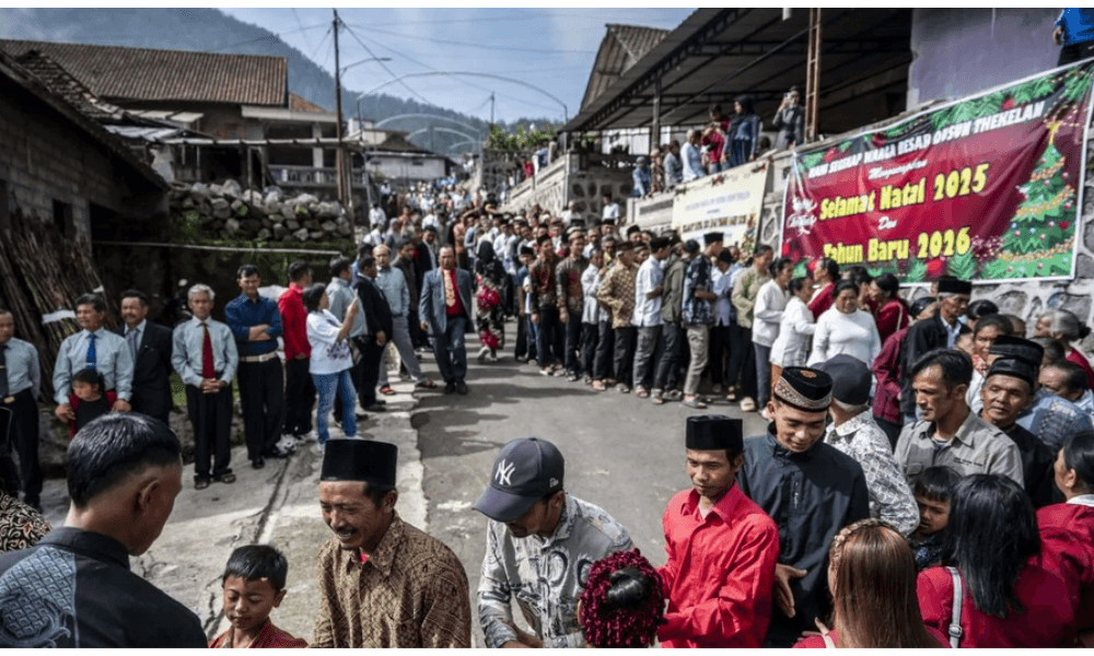 Antara Simbol dan Substansi: Tantangan Keberagamaan di Indonesia yang Religius