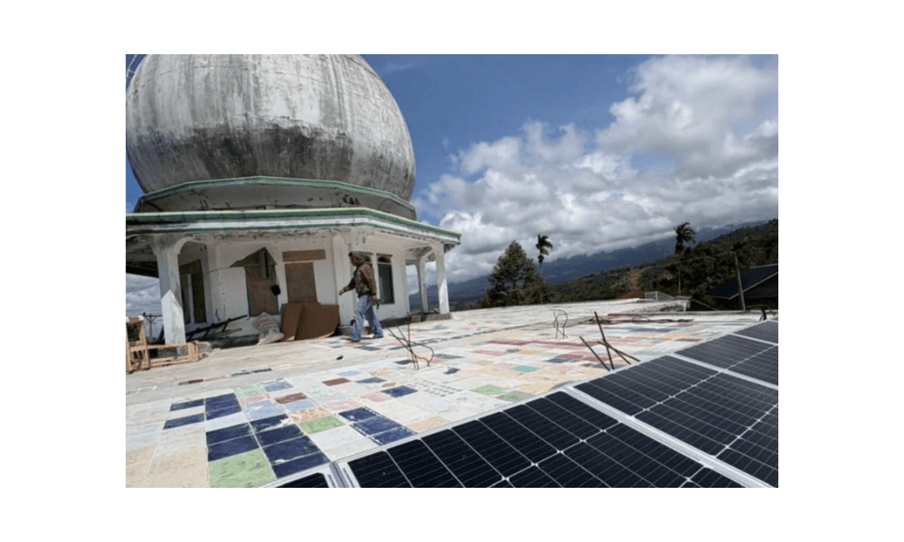 UGM Pasang Sistem Penjernih Air Bertenaga Surya di Wilayah Bencana Aceh, Bantu Atasi Krisis Air Bersih