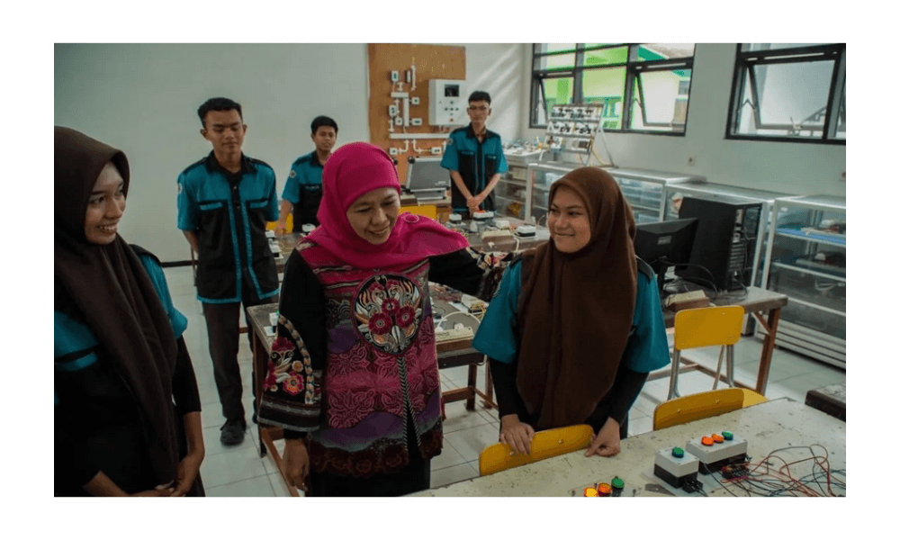 Gubernur Khofifah Pastikan Revitalisasi dan Rehabilitasi Sekolah di Jatim Tetap Jadi Prioritas pada 2026
