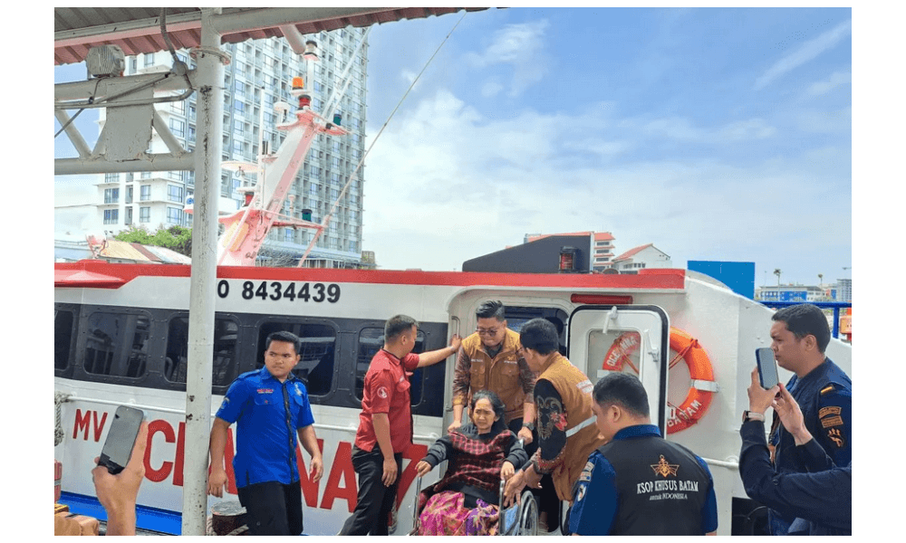 WNI Asal Bantul yang Sakit Keras Dipulangkan dari Malaysia, KJRI Johor Bahru Dampingi Langsung Hingga Tiba di Yogyakarta