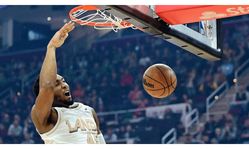 Donovan Mitchell Cetak 33 Poin, Cavaliers Kalahkan Nuggets 113-108 di Rocket Arena