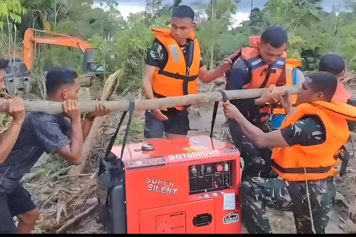 TNI dan PLN Pasang Genset di Pedalaman Aceh Barat, Tempuh Medan Ekstrem Demi Pulihkan Listrik Pascabencana
