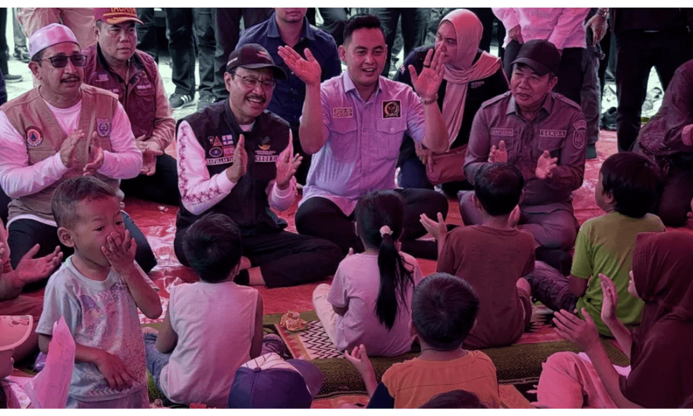 Mensos Beri Dukungan Psikososial bagi Korban Banjir di Banjar, Kalimantan Selatan