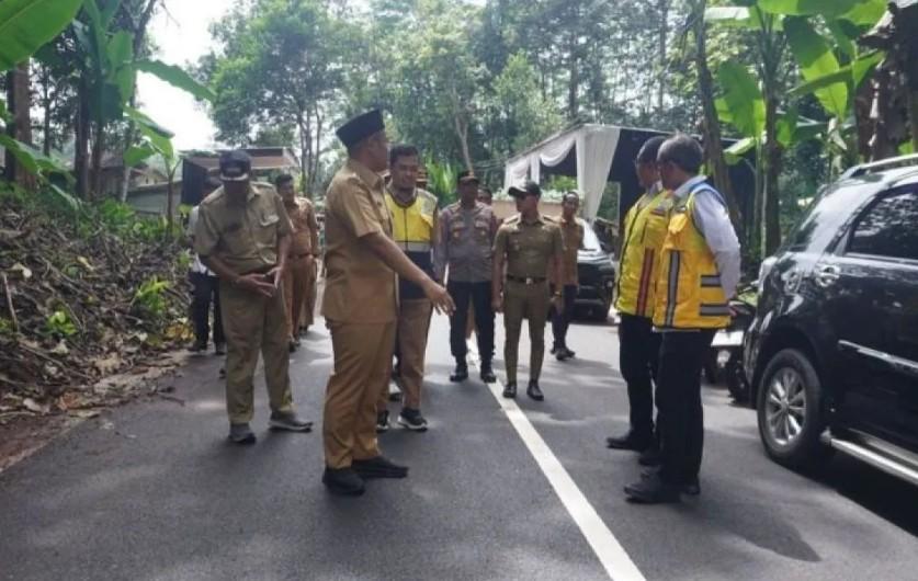 Pemerintah Kucurkan Rp251 Miliar untuk Ubah Jalan Aspal Menjadi Beton di Jalur Pantura Batang-Pekalongan