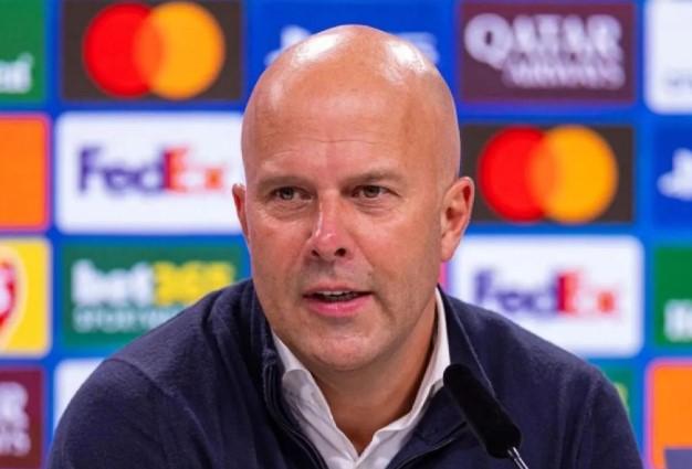 Slot Akui Liverpool Bertahan Terlalu Dalam saat Fulham Cetak Gol Penyeimbang di Menit Akhir