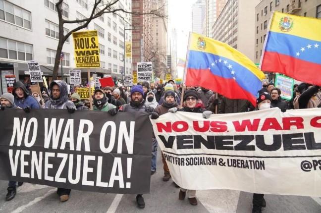 Ratusan Warga AS Gelar Aksi Tolak Perang Venezuela usai Penangkapan Presiden Nicolas Maduro