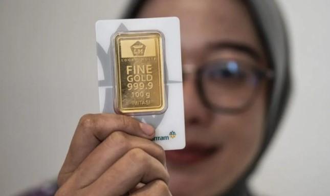 Harga Emas Antam Stabil di Rp2,48 Juta per Gram, Buyback Naik di Awal Pekan Januari 2026