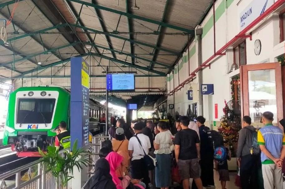 Jumlah Penumpang Tembus 56 Ribu, KA BIAS Jadi Primadona Transportasi Natal dan Tahun Baru di Madiun