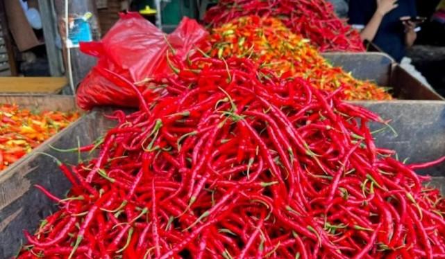 Harga Pangan Nasional per 6 Januari 2026: Cabai Rawit Merah Tembus Rp50.300 per Kg, Beras Super Capai Rp16.400