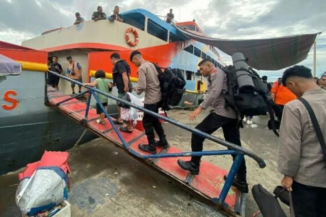 204 Personel Polda Sulut Dikerahkan Bantu Penanganan Pascabencana Banjir Bandang di Sitaro