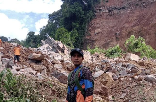 Longsor Lereng Gunung Kaupas, Ratusan Warga Cibodas Dievakuasi Sementara ke Lokasi Aman