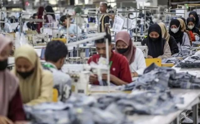 Pemerintah Berlakukan Bea Masuk Pengamanan Impor Kain Tenunan Kapas Mulai Januari 2026