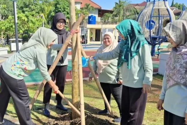 Jakarta Selatan Tanam 1.099 Pohon Sepanjang 2025, Jagakarsa Terbanyak