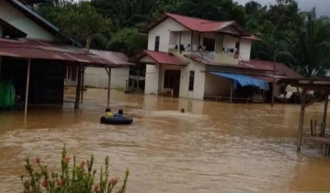BNPB Imbau Waspada Banjir dan Longsor di Melawi, 1.027 KK Terdampak