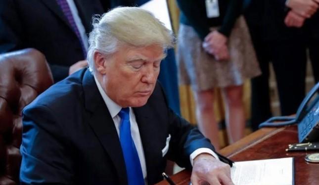 Trump Klaim AS Raup Miliaran Dolar dari Penjualan Minyak Venezuela Usai Operasi Militer