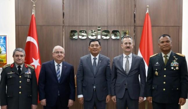 Menhan RI Sjafrie Sjamsoeddin Bahas Kerja Sama Industri Pertahanan dengan Petinggi Militer Turki di Ankara