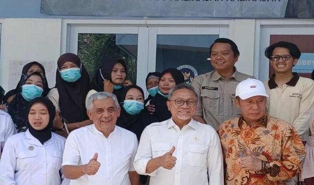 Zulkifli Hasan Targetkan 80 Juta Penerima Program Makan Bergizi Gratis pada Juni 2026
