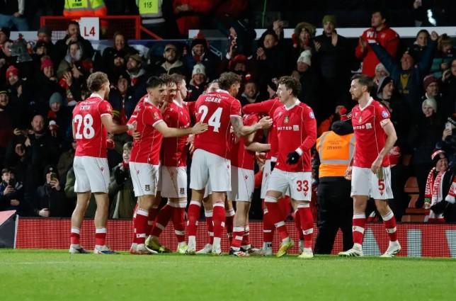 Wrexham Singkirkan Nottingham Forest Lewat Adu Penalti dalam Laga Dramatis Piala FA