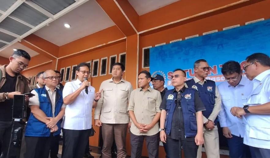 Menkes Usulkan Tiket Pesawat Murah untuk Relawan Kesehatan yang Bertugas di Aceh